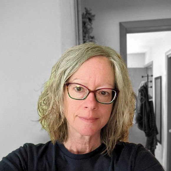 Meet your Posher, Anne - Picture 1 of 1